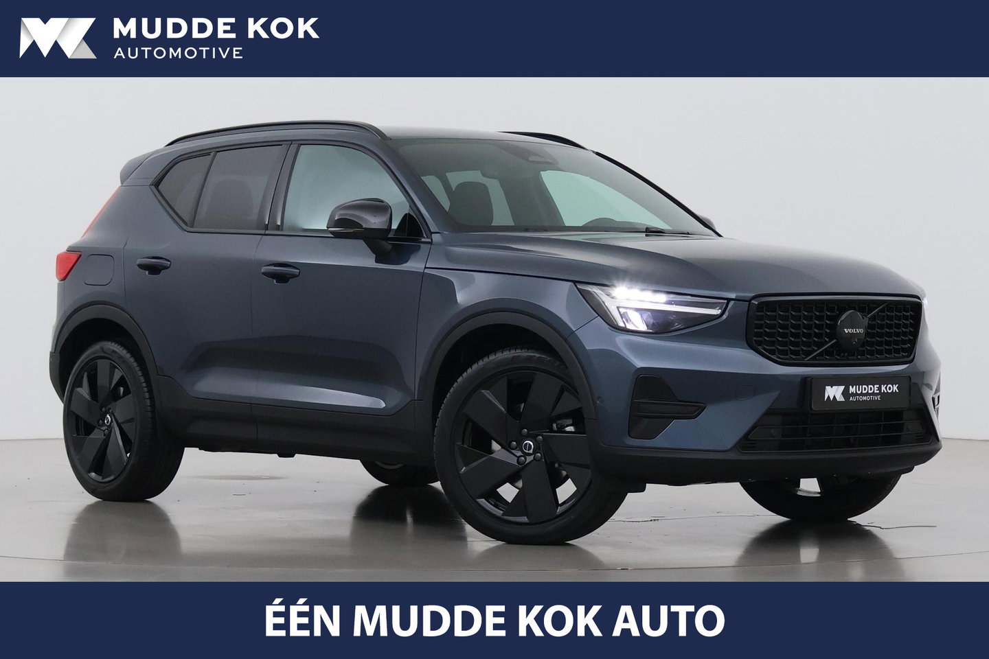 Volvo XC40 2.0 B3 Plus Black Edition | Harman/Kardon | BLIS | 360° Camera | Pilot Assist | Stoel+Stuurverwarming | Memory | ACC | 20 Inch