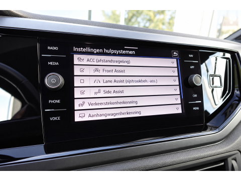 Volkswagen Taigo 1.5 TSI R-Line KEYLESS IQ.LIGHT PANO VOL