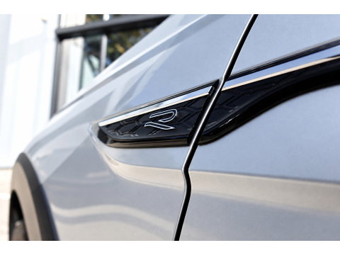 Volkswagen Taigo 1.5 TSI R-Line KEYLESS IQ.LIGHT PANO VOL