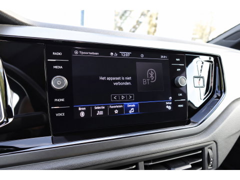 Volkswagen Taigo 1.5 TSI R-Line KEYLESS IQ.LIGHT PANO VOL