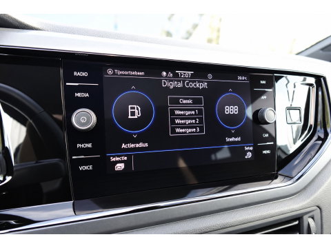 Volkswagen Taigo 1.5 TSI R-Line KEYLESS IQ.LIGHT PANO VOL