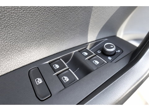 Volkswagen Taigo 1.5 TSI R-Line KEYLESS IQ.LIGHT PANO VOL