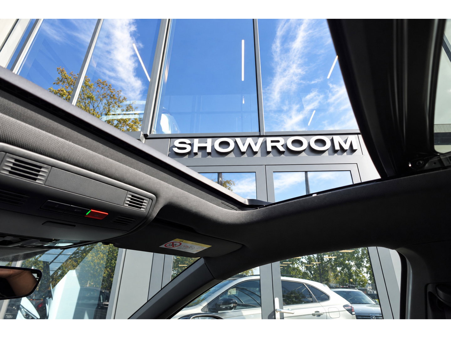 Volkswagen Taigo 1.5 TSI R-Line KEYLESS IQ.LIGHT PANO VOL