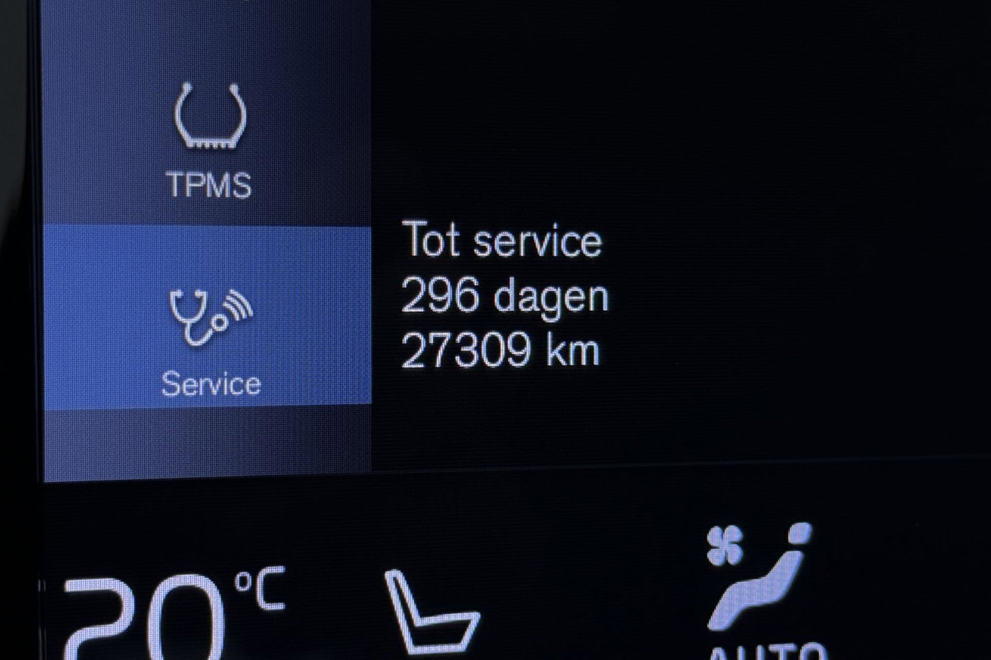 Volvo XC60 2.0 B4 R-Design | Harman/Kardon | Panoramadak | Trekhaak | Camera | Stoelverwarming | Verwarmde voorruit