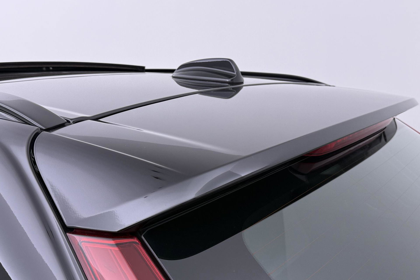 Volvo XC60 2.0 B4 R-Design | Harman/Kardon | Panoramadak | Trekhaak | Camera | Stoelverwarming | Verwarmde voorruit