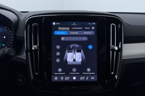 Volvo XC40 2.0 B3 Plus Black Edition | Pilot Assist | Harman/Kardon | BLIS | Stoel- stuurverwarming | 20 inch