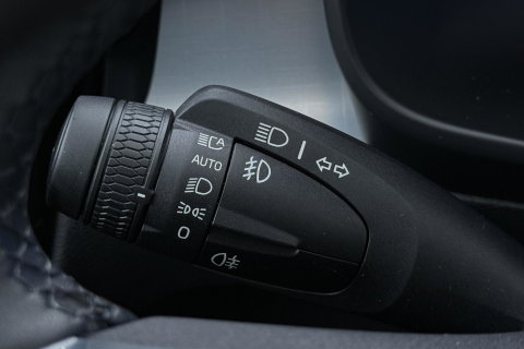 Volvo XC40 2.0 B3 Plus Black Edition | Pilot Assist | Harman/Kardon | BLIS | Stoel- stuurverwarming | 20 inch