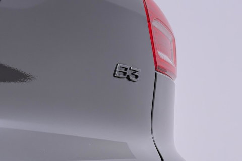 Volvo XC40 2.0 B3 Plus Black Edition | Pilot Assist | Harman/Kardon | BLIS | Stoel- stuurverwarming | 20 inch