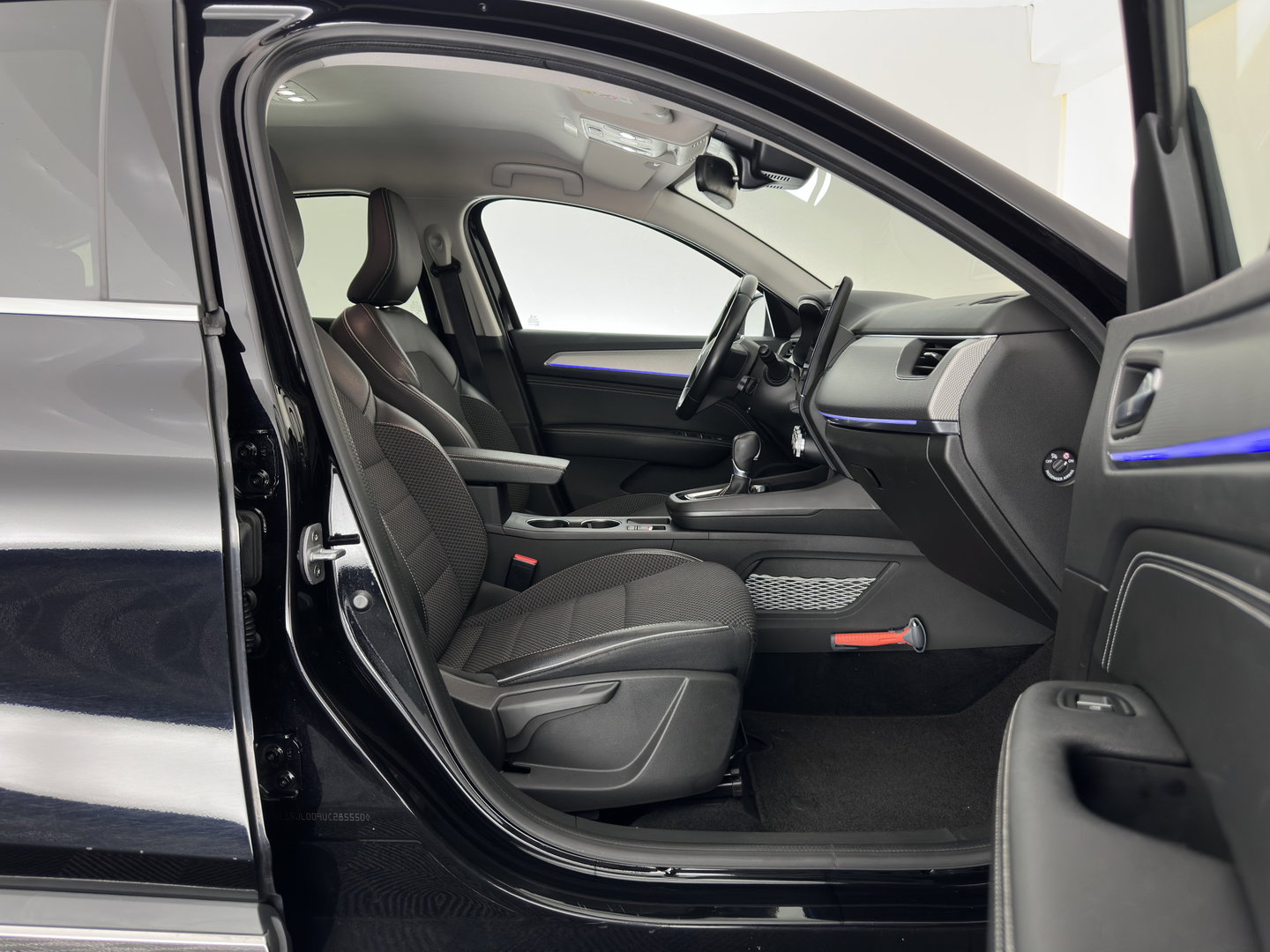 Renault Arkana 1.6 E-Tech Hybrid 145 Intens (INCL-BTW) *AUT | LEATHER-MICROFIBRE | FULL-LED | DIGI-COCKPIT | LANE-ASSIST | BLIND-SPOT | NAVI-FULLMAP | AMBIENT-LIGHT | CAMERA | KEYLESS | DAB+ | COMFORT-SEATS | PRVACY-GLASS | 18''ALU*