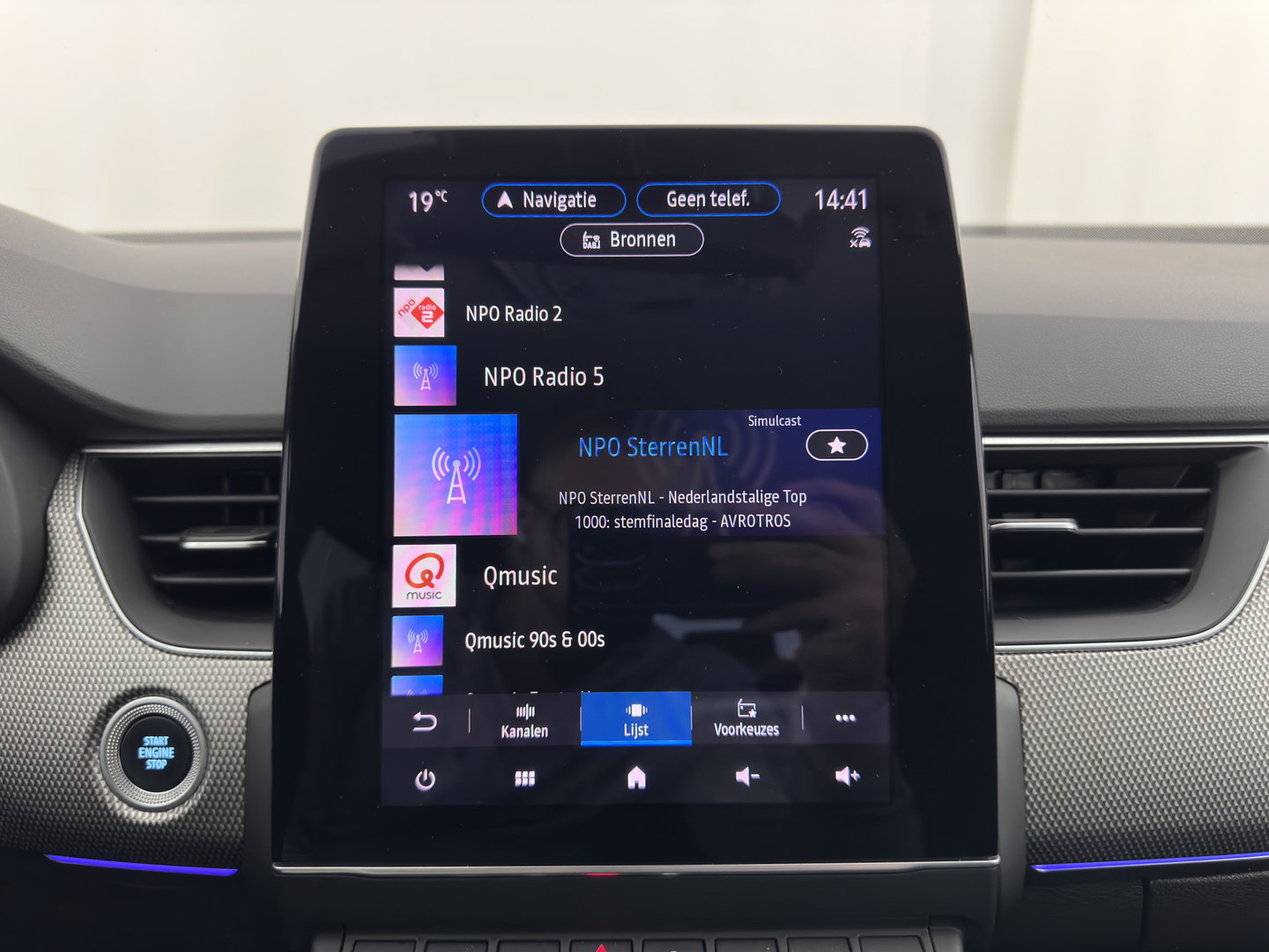 Renault Arkana 1.6 E-Tech Hybrid 145 Intens (INCL-BTW) *AUT | LEATHER-MICROFIBRE | FULL-LED | DIGI-COCKPIT | LANE-ASSIST | BLIND-SPOT | NAVI-FULLMAP | AMBIENT-LIGHT | CAMERA | KEYLESS | DAB+ | COMFORT-SEATS | PRVACY-GLASS | 18''ALU*