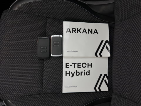 Renault Arkana 1.6 E-Tech Hybrid 145 Intens (INCL-BTW) *AUT | LEATHER-MICROFIBRE | FULL-LED | DIGI-COCKPIT | LANE-ASSIST | BLIND-SPOT | NAVI-FULLMAP | AMBIENT-LIGHT | CAMERA | KEYLESS | DAB+ | COMFORT-SEATS | PRVACY-GLASS | 18''ALU*