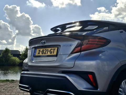 Toyota C-HR 2.0 Hybrid Executive | TREKHAAK | ADAPTIVE CRUISE | DAKDRAGERS |