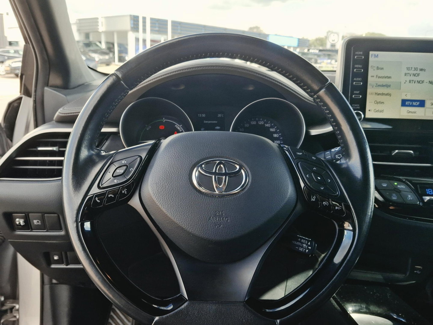 Toyota C-HR 2.0 Hybrid Executive | TREKHAAK | ADAPTIVE CRUISE | DAKDRAGERS |