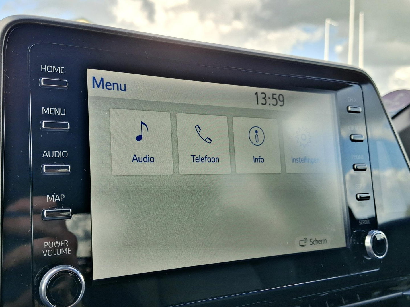 Toyota C-HR 2.0 Hybrid Executive | TREKHAAK | ADAPTIVE CRUISE | DAKDRAGERS |