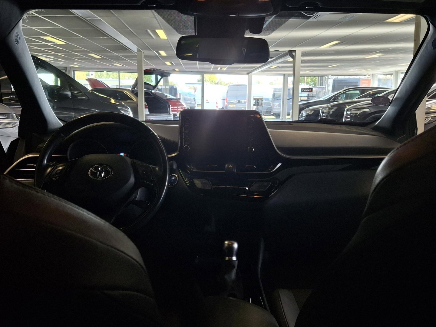 Toyota C-HR 2.0 Hybrid Executive | TREKHAAK | ADAPTIVE CRUISE | DAKDRAGERS |