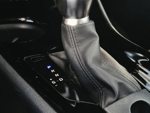Toyota C-HR 2.0 Hybrid Executive | TREKHAAK | ADAPTIVE CRUISE | DAKDRAGERS |