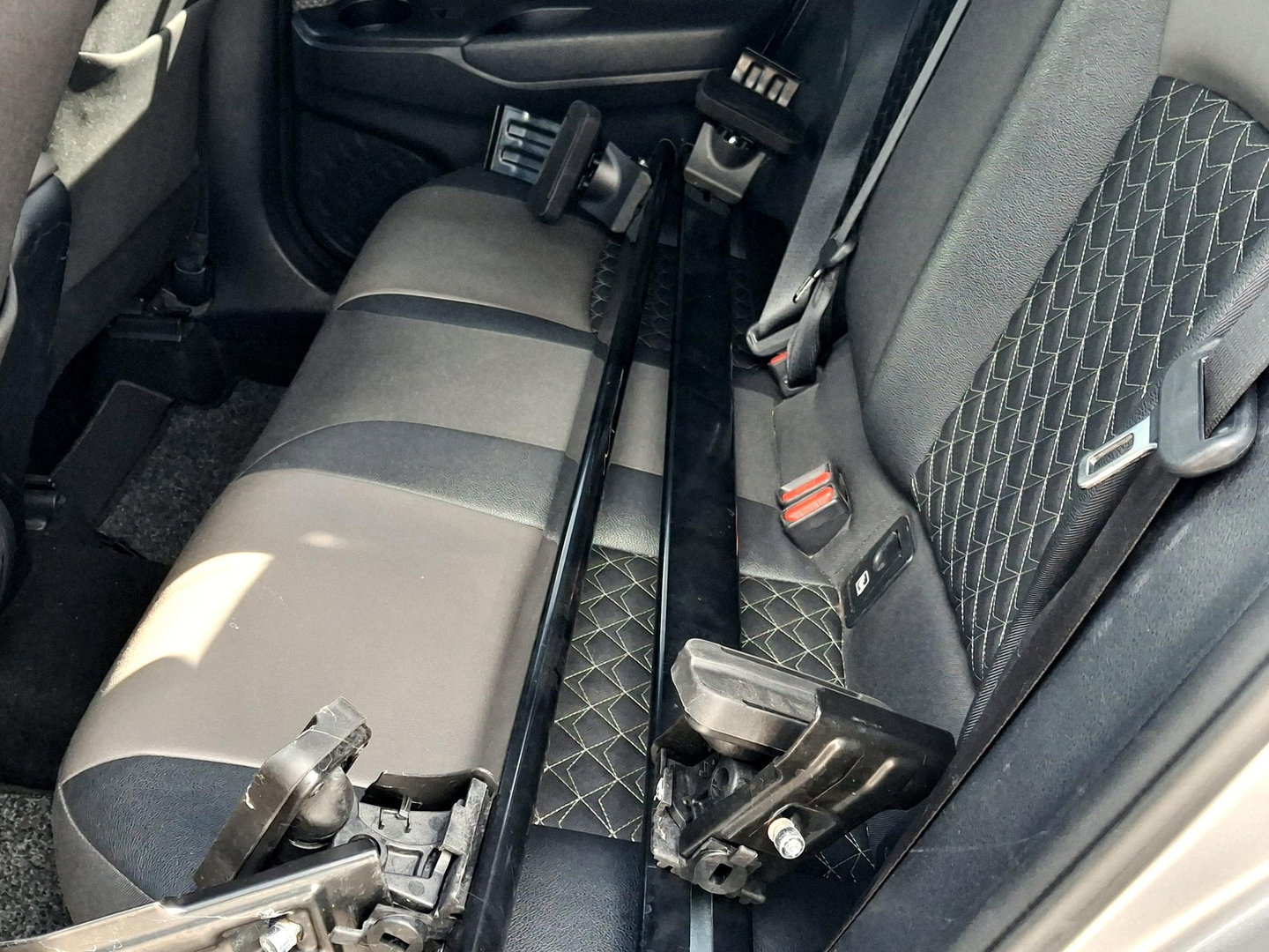 Toyota C-HR 2.0 Hybrid Executive | TREKHAAK | ADAPTIVE CRUISE | DAKDRAGERS |