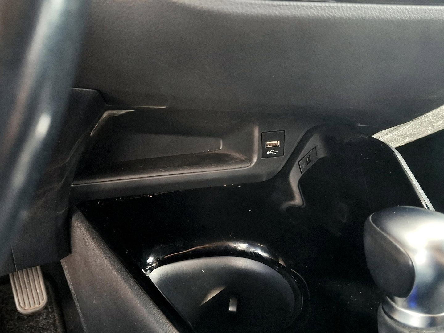 Toyota C-HR 2.0 Hybrid Executive | TREKHAAK | ADAPTIVE CRUISE | DAKDRAGERS |