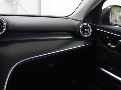 Mercedes-Benz C-Klasse 300 E Estate Avantgarde | SOH 97.6% | 360 camera | Adaptive cruise | Memory | Stoelverwarming | Sfeerverlichting | Carplay | Full LED |