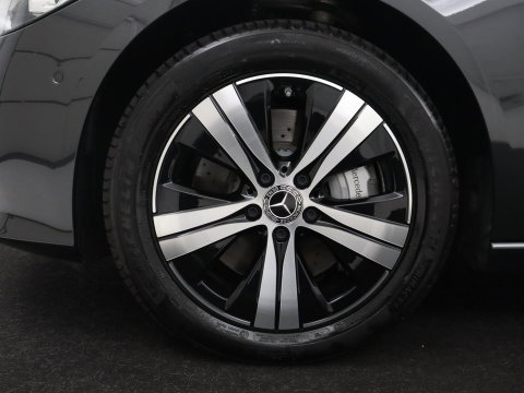 Mercedes-Benz C-Klasse 300 E Estate Avantgarde | SOH 97.6% | 360 camera | Adaptive cruise | Memory | Stoelverwarming | Sfeerverlichting | Carplay | Full LED |