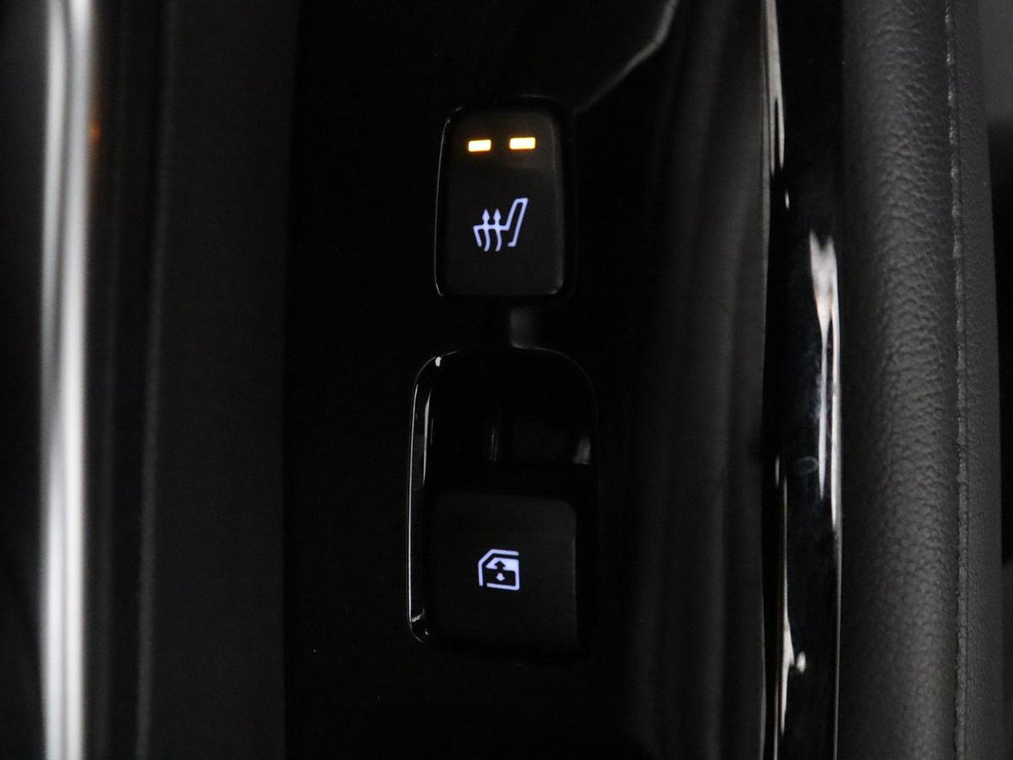 Hyundai Tucson 1.6 T-GDI HEV Premium | Leder | Stoelkoeling | Trekhaak | 360 camera | Adaptive cruise | Carplay | Krell Sound | Memory | Stuur/stoelverwarming |