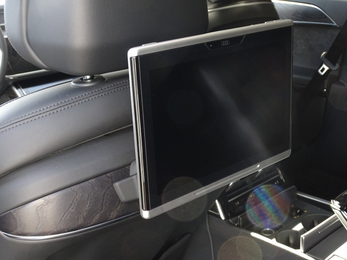Audi A8 60 TFSie Lang 449PK S-line / B&O / TV's / Alcanatara / Softclose / Massage