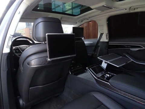 Audi A8 60 TFSie Lang 449PK S-line / B&O / TV's / Alcanatara / Softclose / Massage