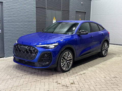 Audi Q5 S edition Competition Quattro | B&O | Trekhaak | Passenger Display  | Luchtvering | Panoramadak | 360° Camera | 21 Inch | ACC