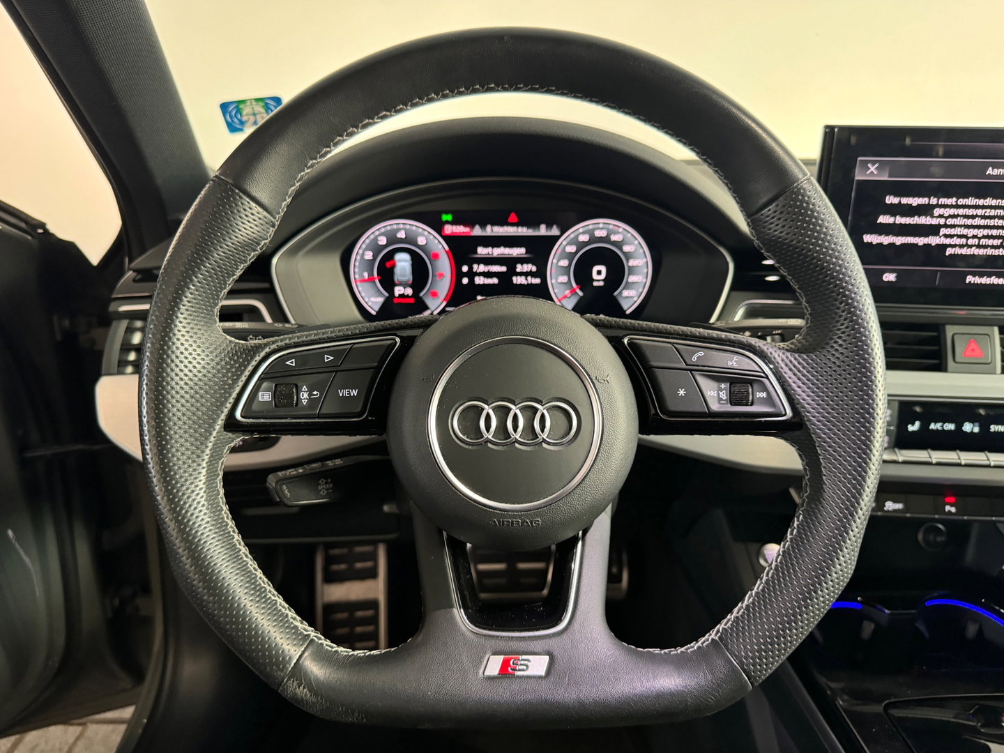 Audi A4 AVANT 35 TFSI S Competition Sfeer|Camera|Keyless|Lane Assist|Cruise