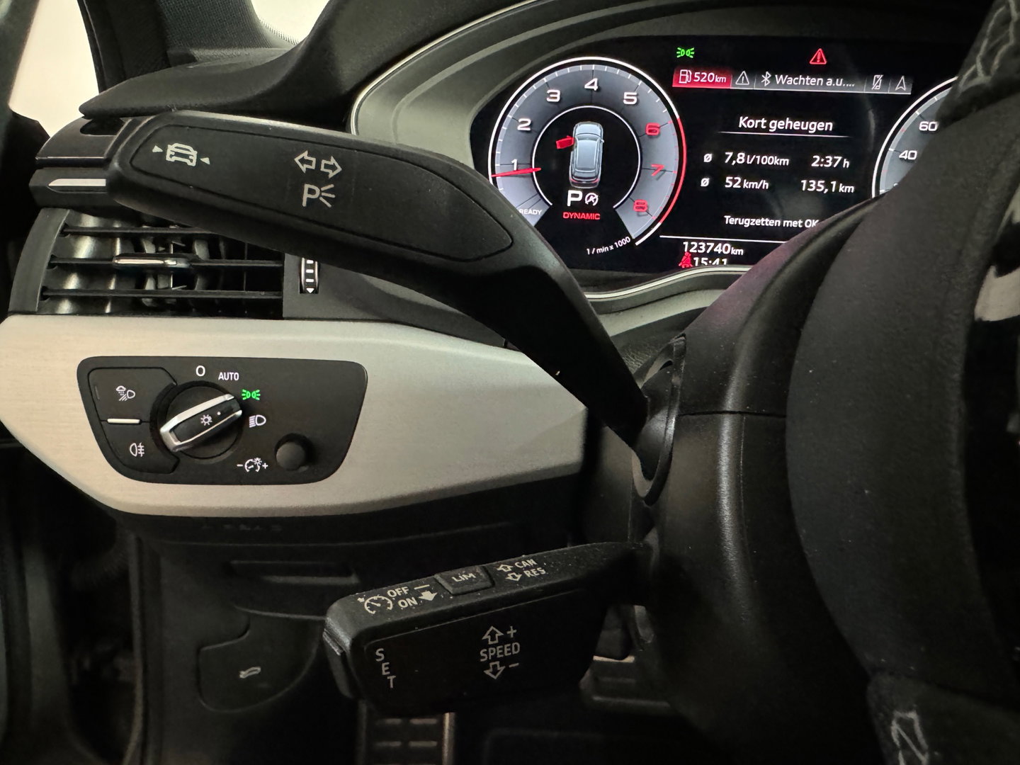 Audi A4 AVANT 35 TFSI S Competition Sfeer|Camera|Keyless|Lane Assist|Cruise