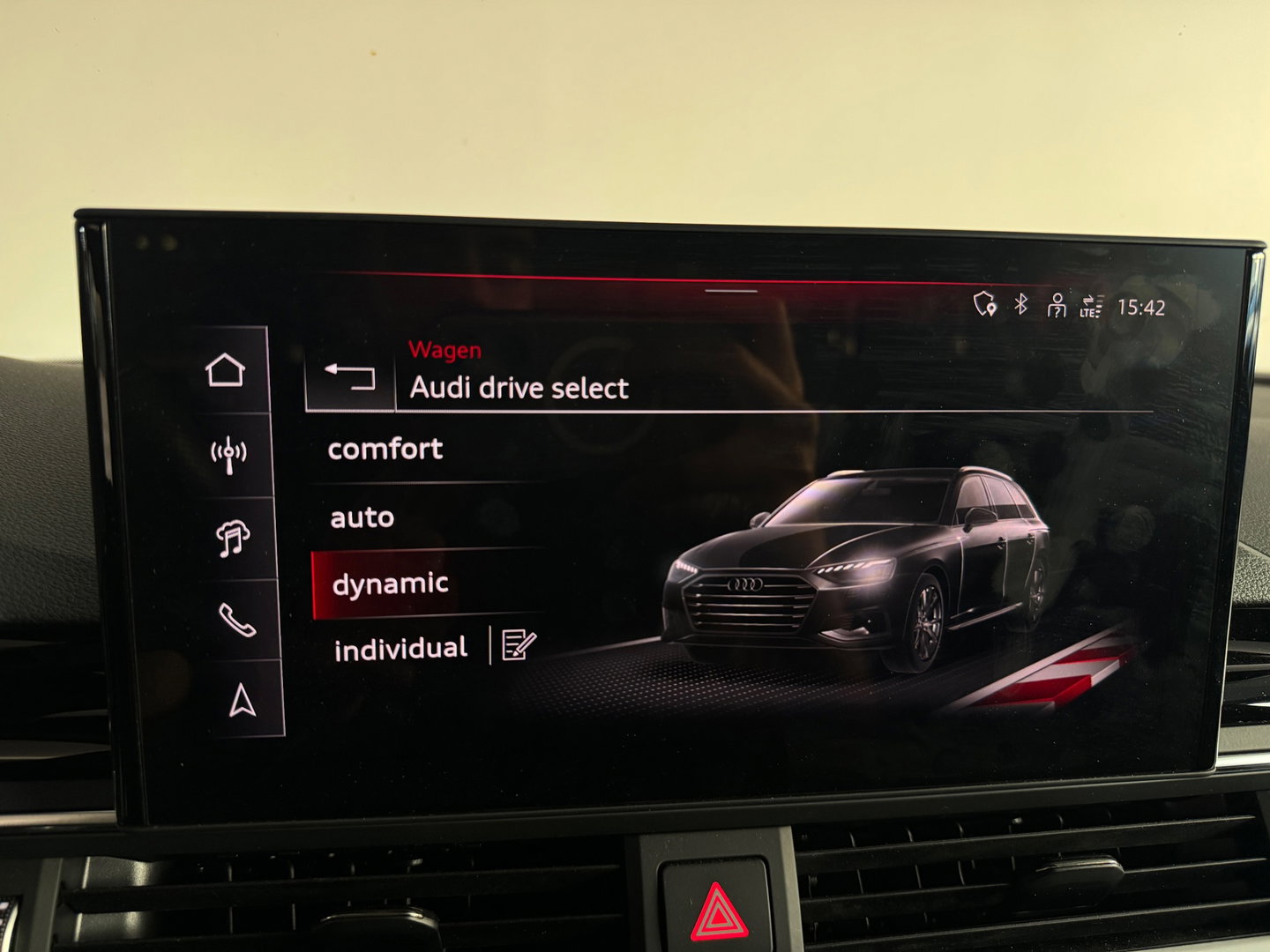 Audi A4 AVANT 35 TFSI S Competition Sfeer|Camera|Keyless|Lane Assist|Cruise