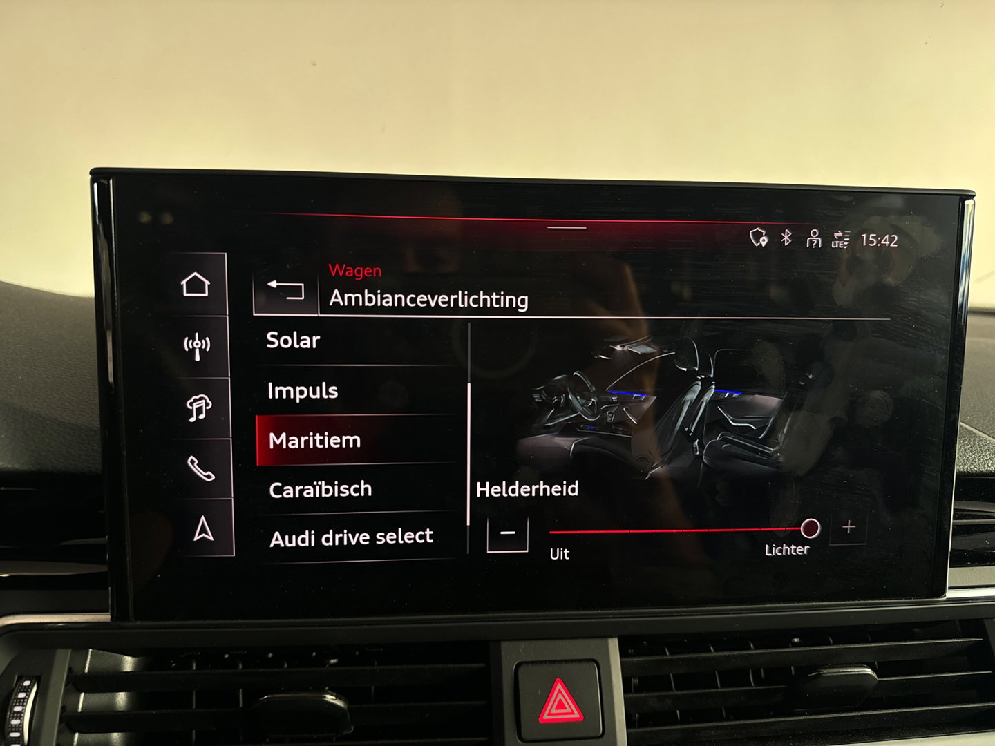 Audi A4 AVANT 35 TFSI S Competition Sfeer|Camera|Keyless|Lane Assist|Cruise