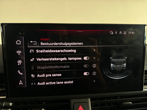 Audi A4 AVANT 35 TFSI S Competition Sfeer|Camera|Keyless|Lane Assist|Cruise