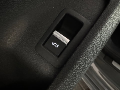 Audi A4 AVANT 35 TFSI S Competition Sfeer|Camera|Keyless|Lane Assist|Cruise