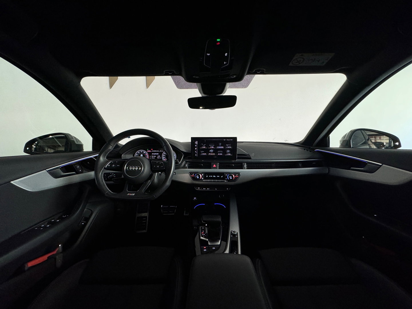 Audi A4 AVANT 35 TFSI S Competition Sfeer|Camera|Keyless|Lane Assist|Cruise