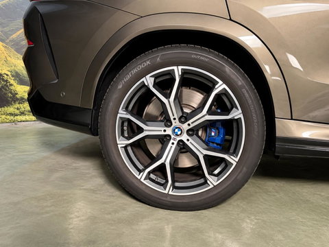 BMW X6 xDrive40i High Executive Sky Lounge l M-pakket l Scherm achterin