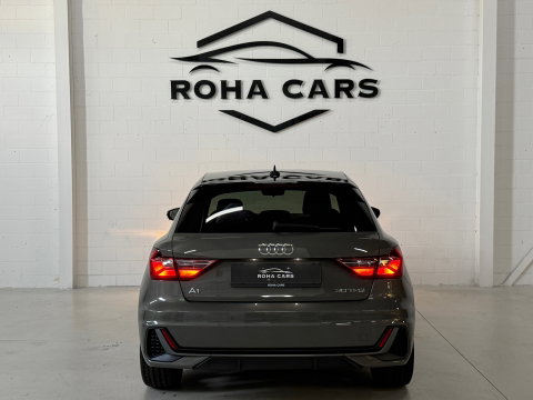 Audi A1 SPORTBACK 30 TFSI*Stoelverwarming*Parkeersensoren*
