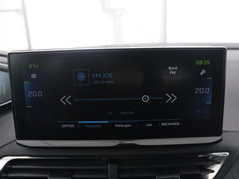 Peugeot 3008 1.6 HYbrid 225 Allure Pack Business | SOH 98.4% | Half Leder | Dodehoek detectie | Sfeerverlichting | Virtual Dashboard | Carplay | Climate control | Cruise control |