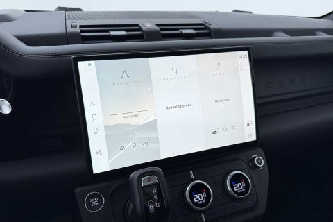 Land Rover Defender 2.0 P300e 110 X-Dynamic HSE | 6-Persoons | Meridian Surround | ClearSight | Panoramadak | Trekhaak | Stoelventilatie