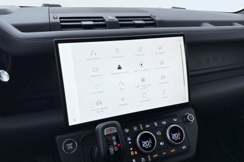 Land Rover Defender 2.0 P300e 110 X-Dynamic HSE | 6-Persoons | Meridian Surround | ClearSight | Panoramadak | Trekhaak | Stoelventilatie