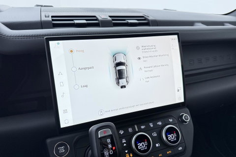 Land Rover Defender 2.0 P300e 110 X-Dynamic HSE | 6-Persoons | Meridian Surround | ClearSight | Panoramadak | Trekhaak | Stoelventilatie