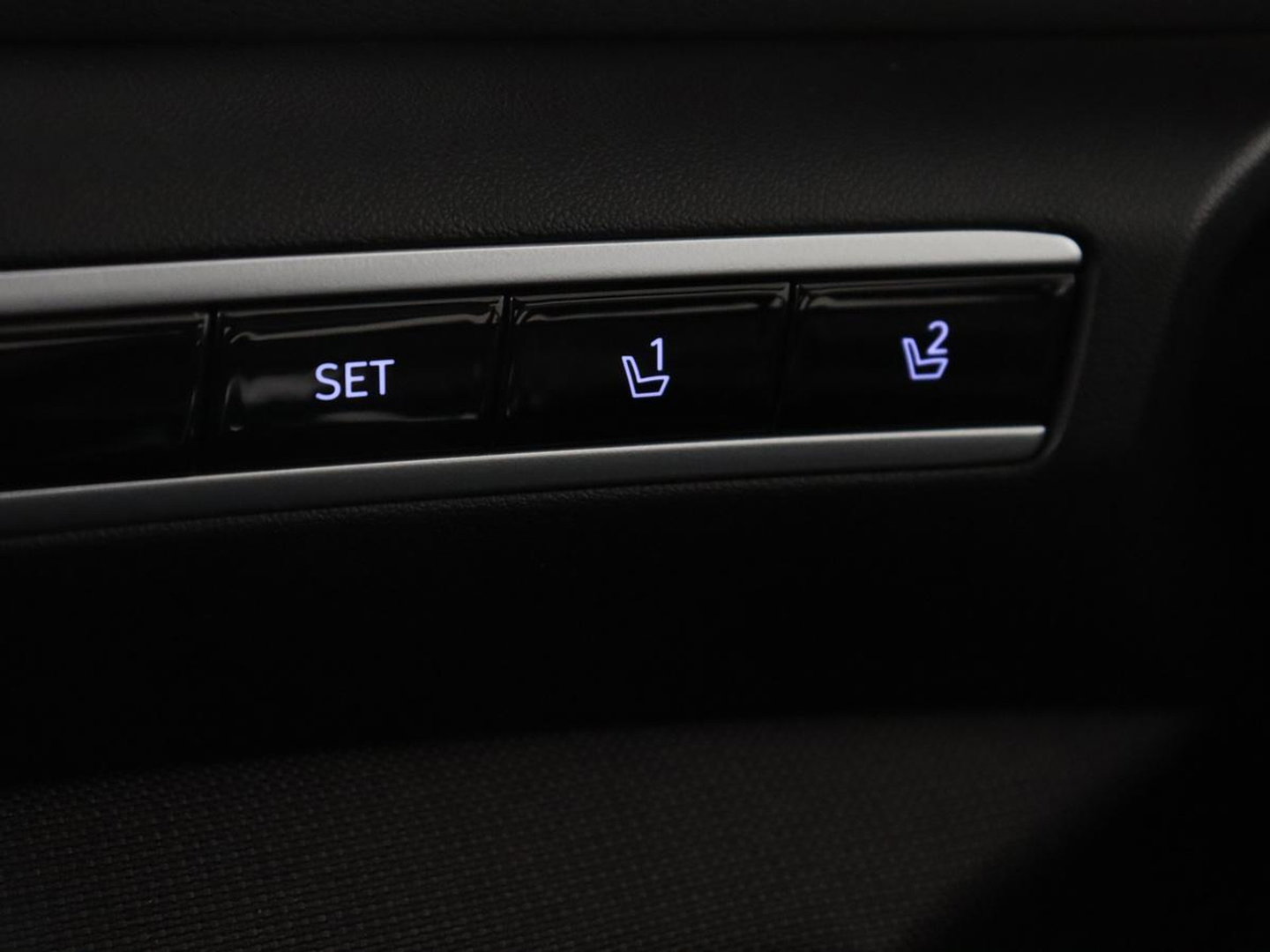 Hyundai Tucson 1.6 T-GDI HEV Premium | Leder | Stoelkoeling | Trekhaak | 360 camera | Adaptive cruise | Carplay | Krell Sound | Memory | Stuur/stoelverwarming |
