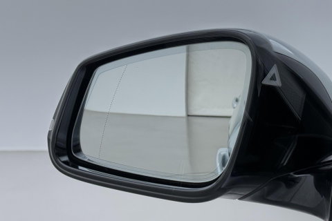 BMW 3 Serie Touring 330i Sport Executive | M-Sport | 18 inch | Leder | Dodehoek detectie | Camera