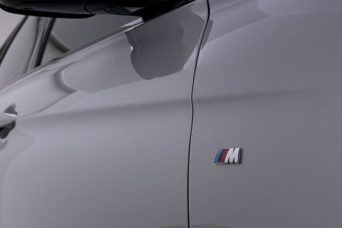 BMW 3 Serie Touring 330i Sport Executive | M-Sport | 18 inch | Leder | Dodehoek detectie | Camera