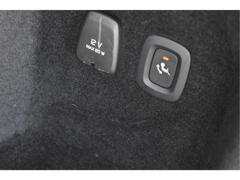 Volvo V60 Cross Country 2.0 B5 AWD Pro 265 pk Lounge Pack | NL-Auto | HUD | Elekt.trekhaak | Stoelverkoeling | Harman/Kardon | 360 gr.camera | Pano | Vol