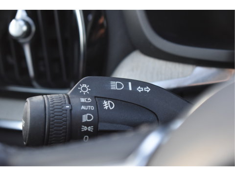 Volvo V60 Cross Country 2.0 B5 AWD Pro 265 pk Lounge Pack | NL-Auto | HUD | Elekt.trekhaak | Stoelverkoeling | Harman/Kardon | 360 gr.camera | Pano | Vol