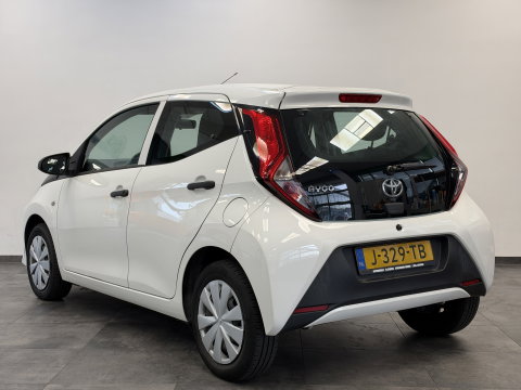 Toyota Aygo 1.0 VVT-i x-fun Airco Bluetooth NAP!