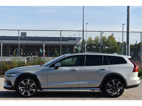 Volvo V60 Cross Country 2.0 B5 AWD Pro 265 pk Lounge Pack | NL-Auto | HUD | Elekt.trekhaak | Stoelverkoeling | Harman/Kardon | 360 gr.camera | Pano | Vol