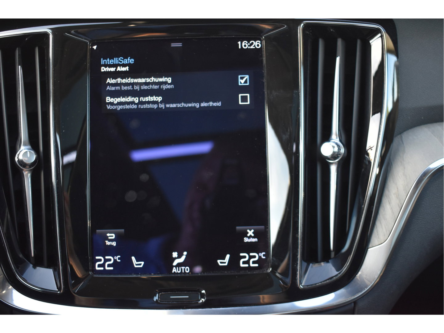 Volvo V60 Cross Country 2.0 B5 AWD Pro 265 pk Lounge Pack | NL-Auto | HUD | Elekt.trekhaak | Stoelverkoeling | Harman/Kardon | 360 gr.camera | Pano | Vol
