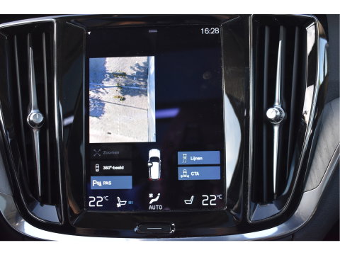 Volvo V60 Cross Country 2.0 B5 AWD Pro 265 pk Lounge Pack | NL-Auto | HUD | Elekt.trekhaak | Stoelverkoeling | Harman/Kardon | 360 gr.camera | Pano | Vol